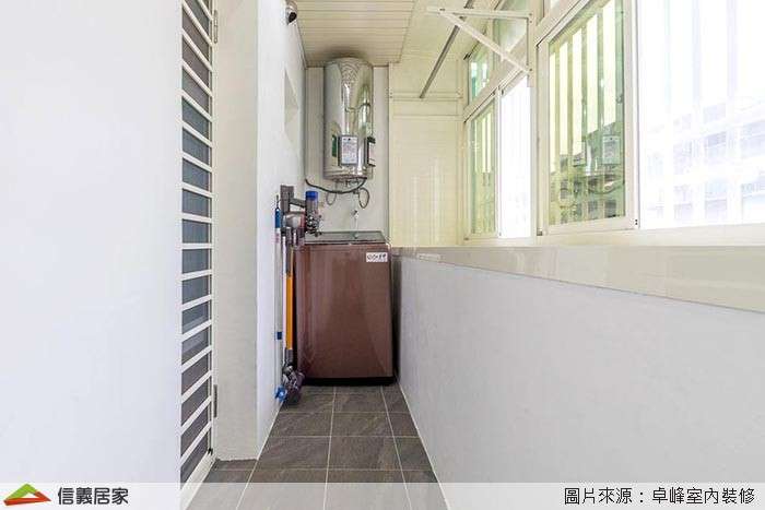 白色陽台室內裝潢設計，包括裝潢圖片
