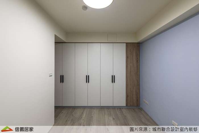白色臥室室內裝潢設計，包括收納櫃、置物櫃裝潢圖片