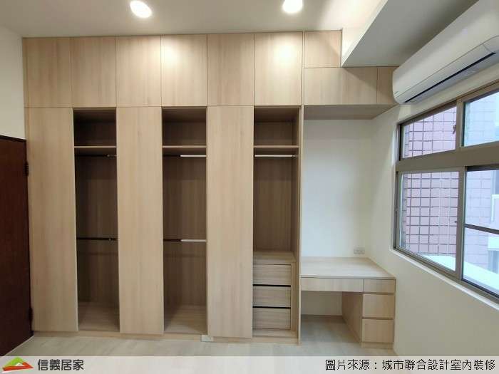 白色臥室室內裝潢設計，包括收納櫃、書桌、置物櫃裝潢圖片
