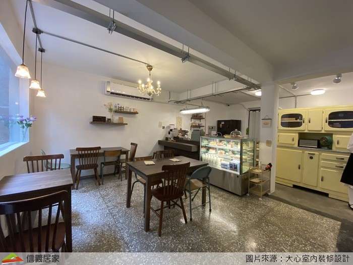 白色餐廳,白色商業空間室內裝潢設計，包括吊燈、餐桌、餐椅裝潢圖片